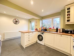 Photo 19- click for photo gallery